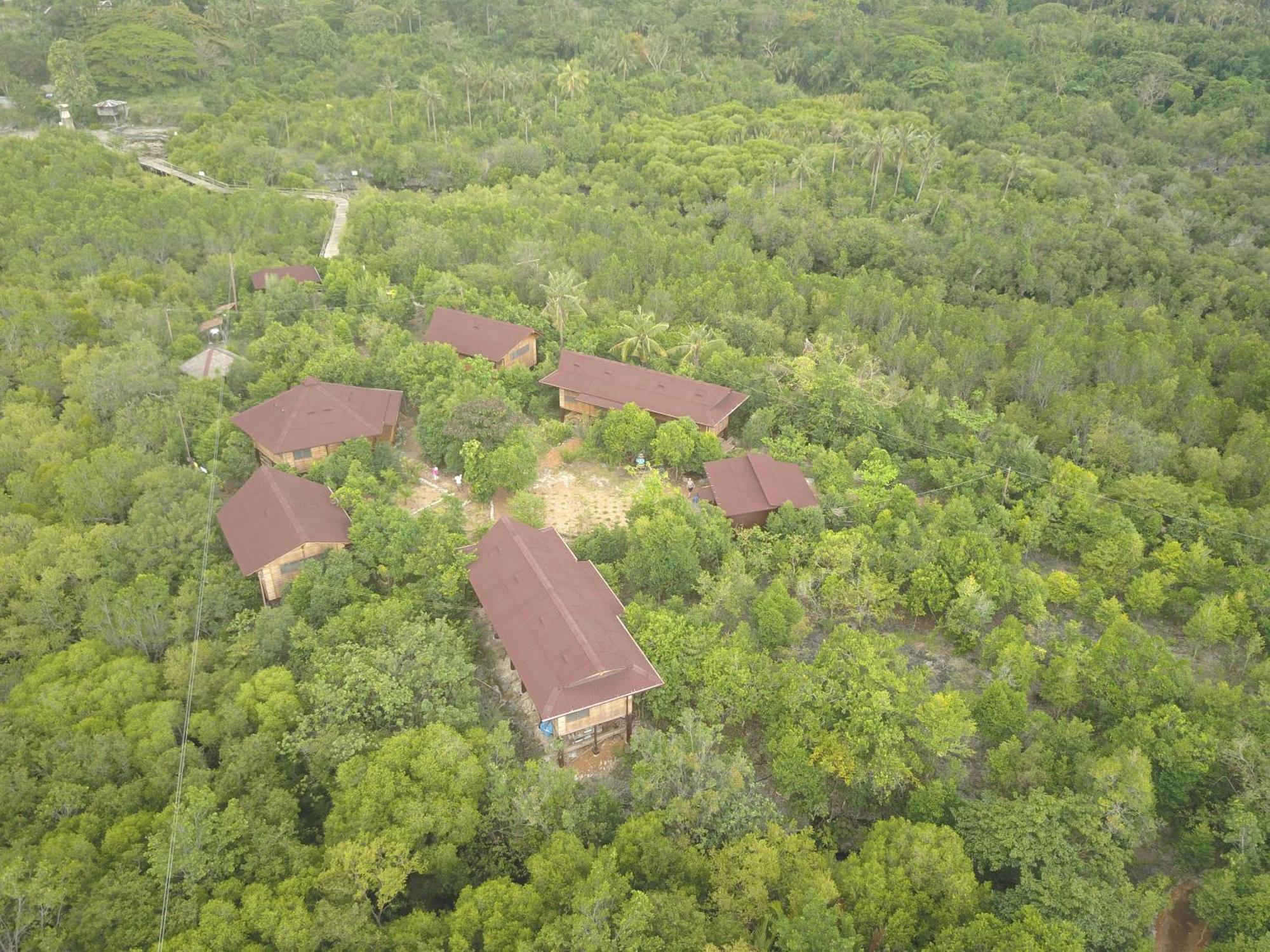 Eskapo Verde Lodge Moalboal Badian Exteriör bild