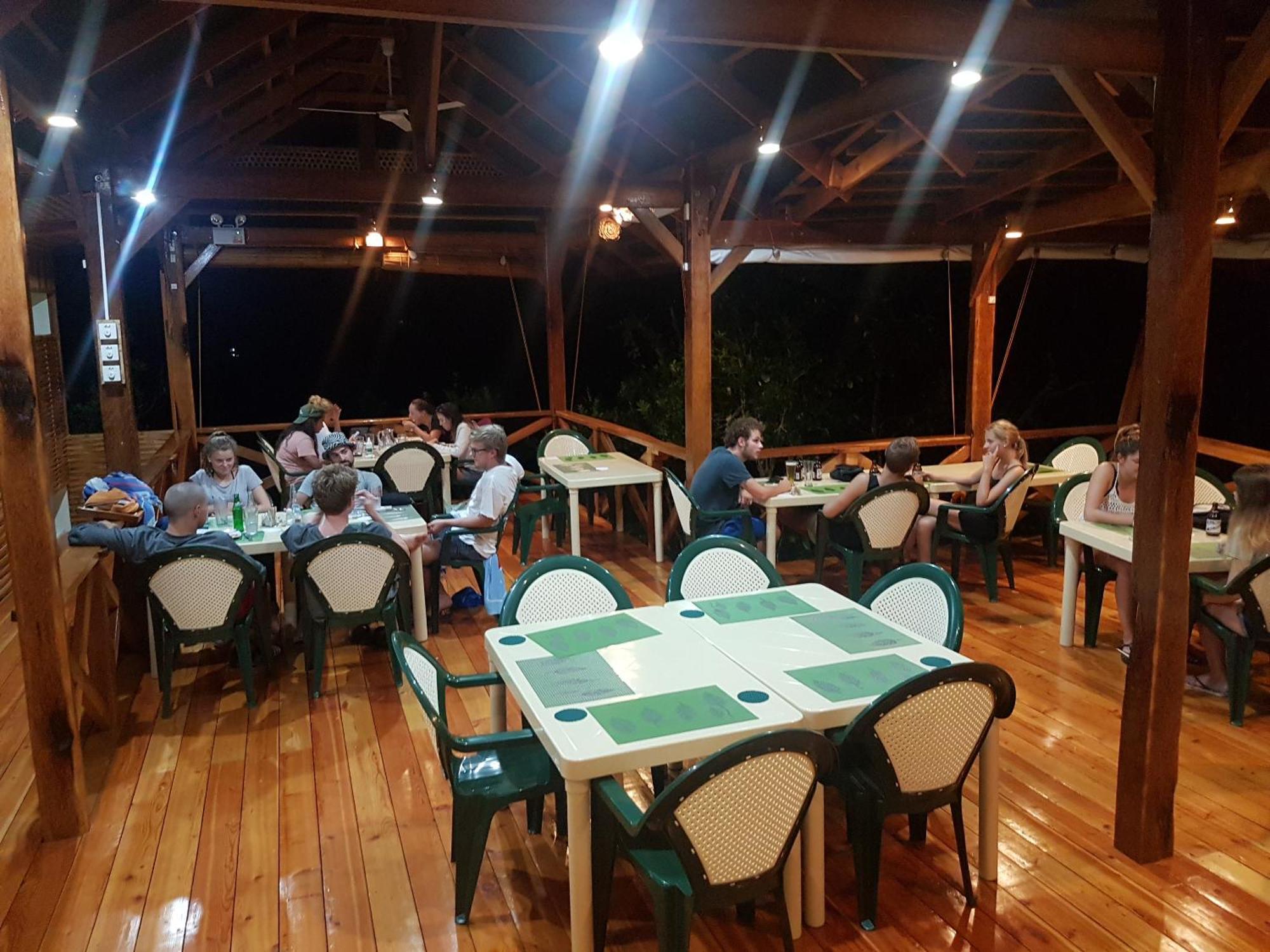 Eskapo Verde Lodge Moalboal Badian Exteriör bild