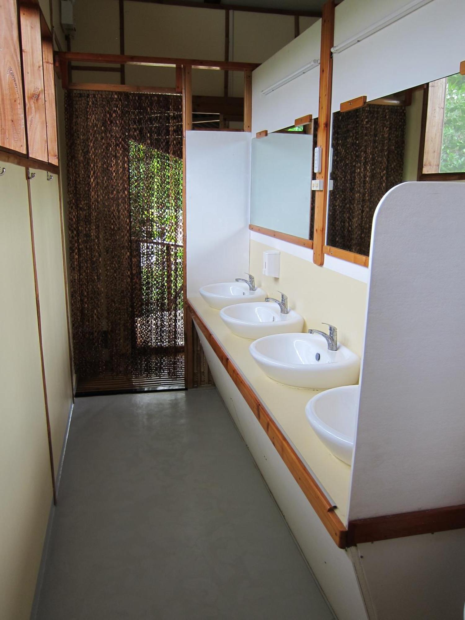 Eskapo Verde Lodge Moalboal Badian Exteriör bild